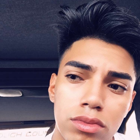 Meet your Posher, Rujelio - Picture 2 of 2